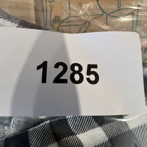 Pittsburg Pirates Pajamas Womens Medium Charcoal  Plaid Button Up Sleep Wear Top - Picture 16 of 16